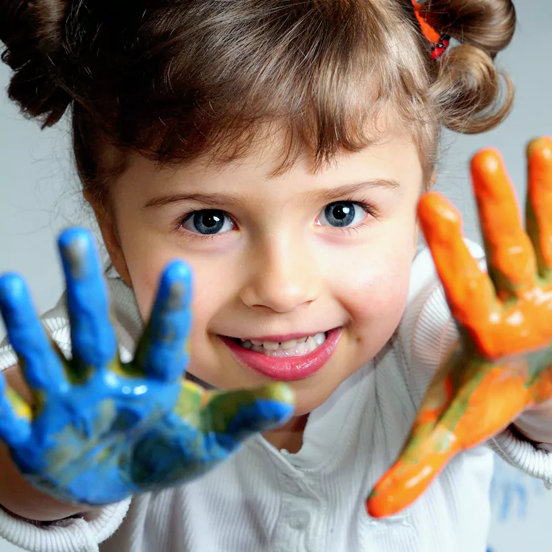 How do colours affect children's behaviour